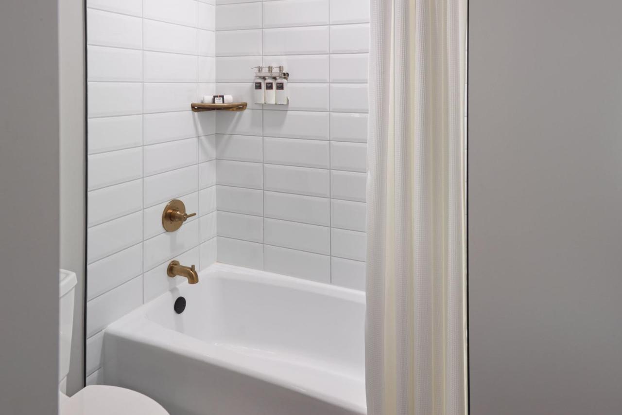 The Tremont House, Galveston, A Tribute Portfolio Hotel Екстериор снимка